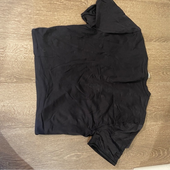 Lululemon Wundermost Ultra-Soft Nulu Crewneck Cropped T-Shirt - Picture 2 of 6